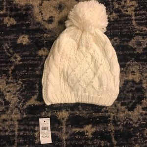 Ann Taylor Factory white knit hat with pearls